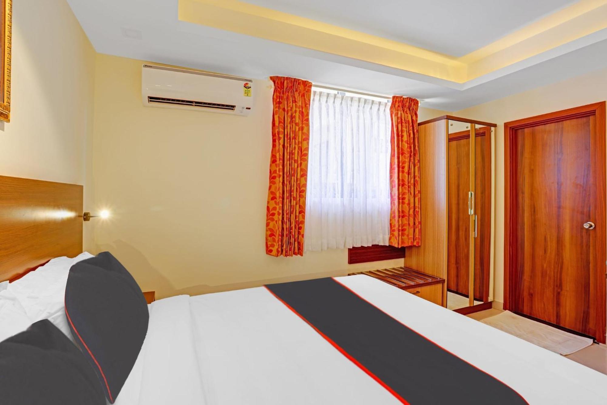 Hotel Super Collection O Pallava Rajadhani à Thiruvananthapuram Extérieur photo